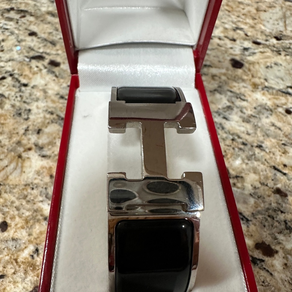 LADIES HERMES CLICK H. BANGLE METAL BRACELET